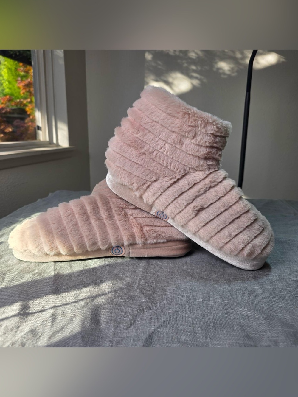 Unbranded Womens Electric Heated Plush Bootie Slippers Pink Faux Fur Size 9 10